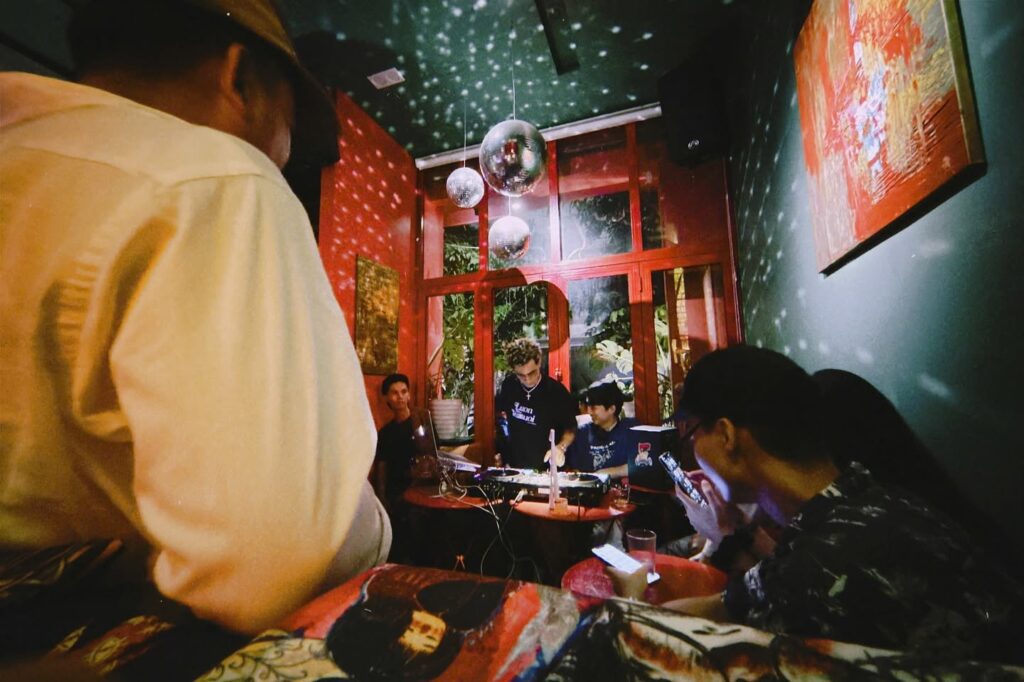 Bar Đồ Yêu