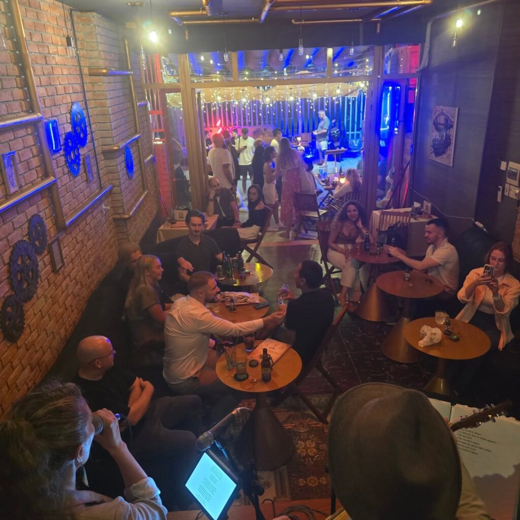 The Cog & Compass Tavern
