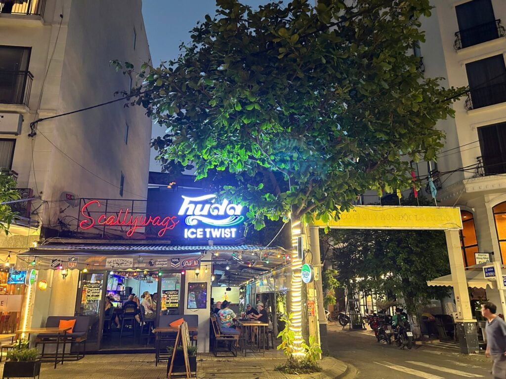 Scallywags Bar and Grill
